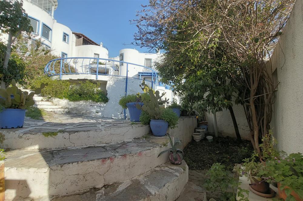 Bodrum-Yokuşbaşı deniz manzaralı 1+1 kiralık daire