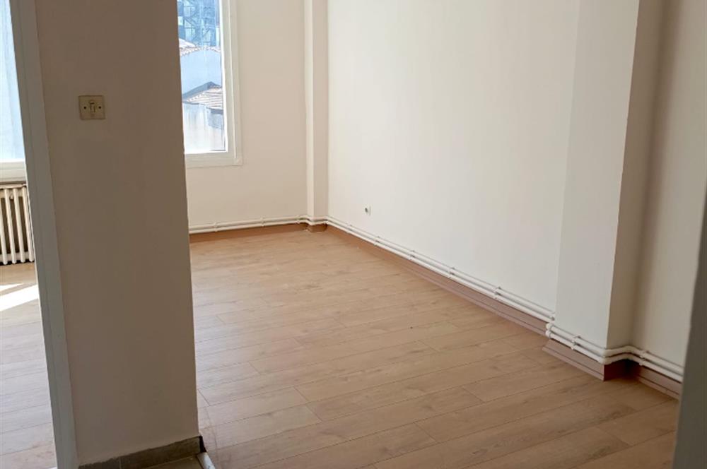 ŞİŞLİ'DE YATIRIMLIK  1+1 ASANSÖRLÜ DAİRE