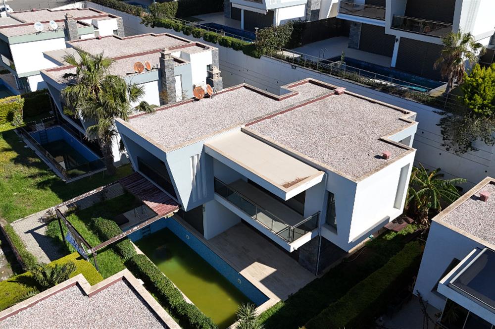 Turgutreis'te Satılık Özel Havuzlu Modern ve Lüks Villa