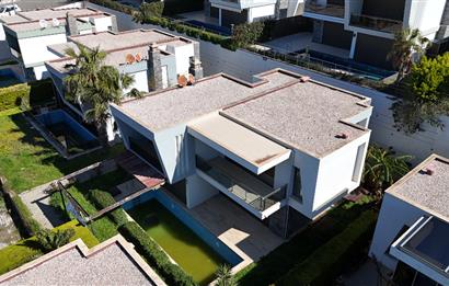 Turgutreis'te Satılık Özel Havuzlu Modern ve Lüks Villa