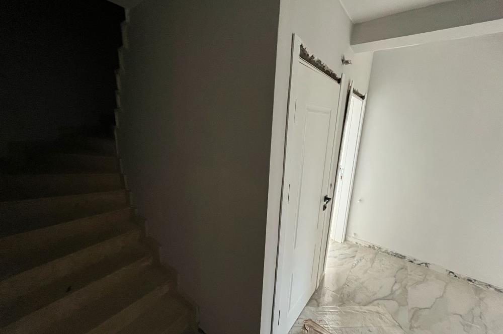 EDREMİTTE KÖRFEZ MANZARALI 3+1 DUBLEKS DAİRE