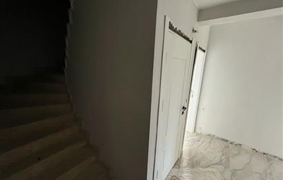 EDREMİTTE KÖRFEZ MANZARALI 3+1 DUBLEKS DAİRE