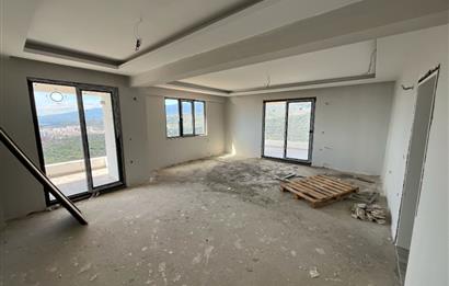 EDREMİTTE KÖRFEZ MANZARALI 3+1 DUBLEKS DAİRE