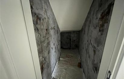 EDREMİTTE KÖRFEZ MANZARALI 3+1 DUBLEKS DAİRE