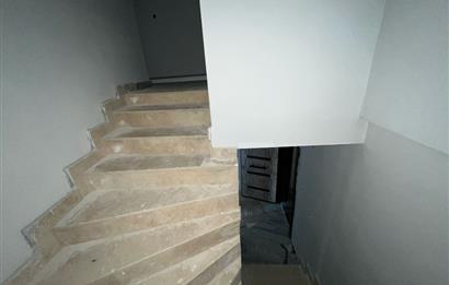 EDREMİTTE KÖRFEZ MANZARALI 3+1 DUBLEKS DAİRE