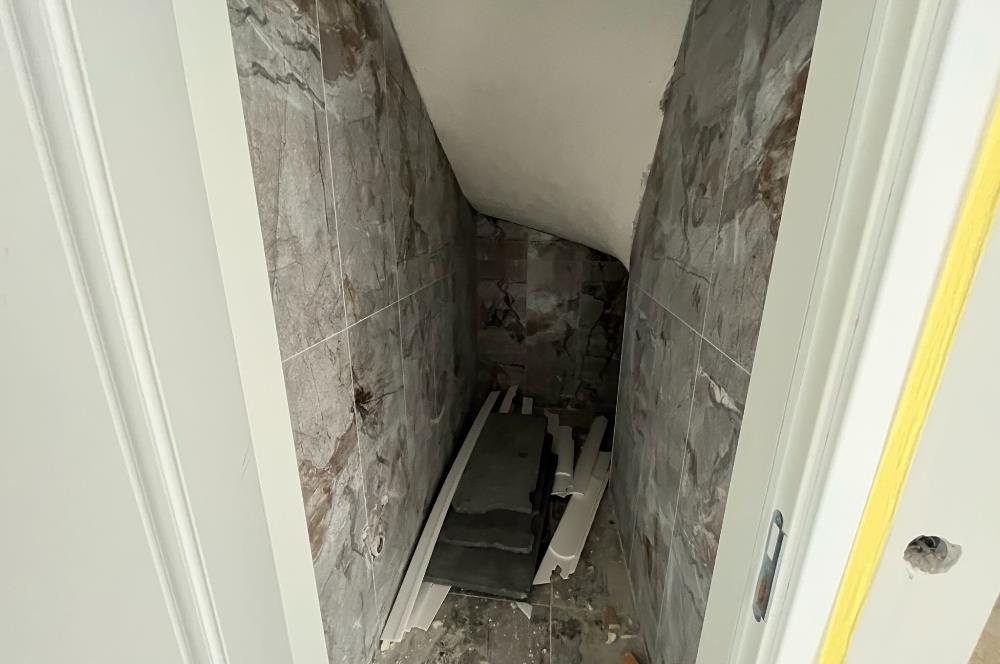 EDREMİTTE GENİŞ TERASLI 3+1 DUBLEKS DAİRE