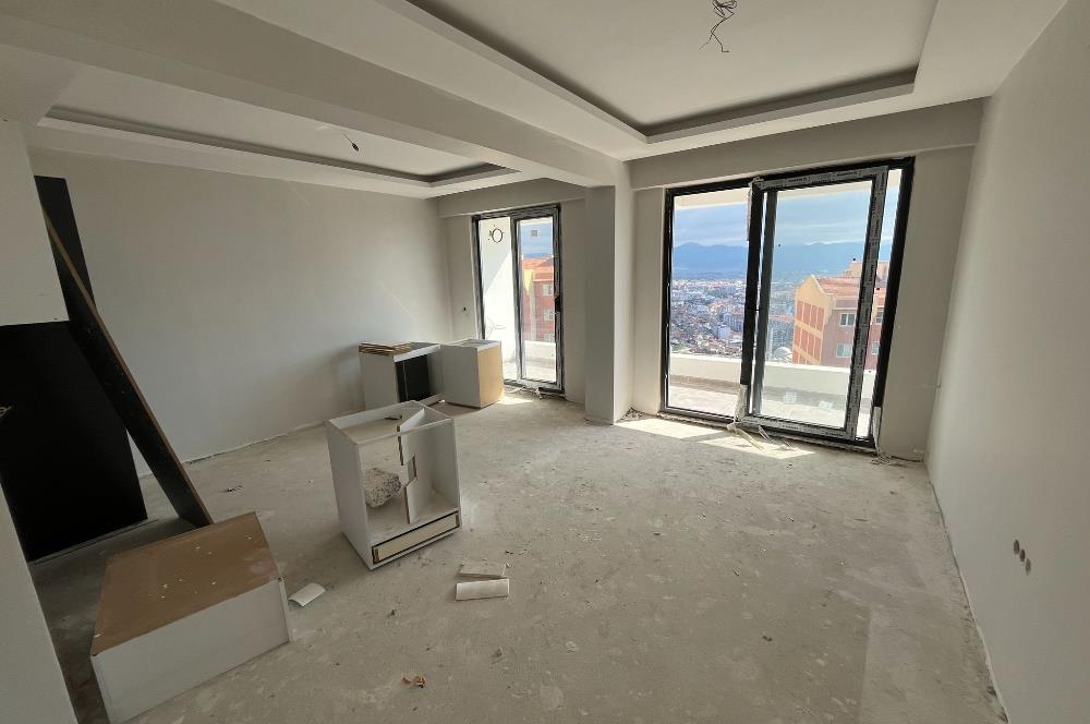 EDREMİTTE GENİŞ TERASLI 3+1 DUBLEKS DAİRE