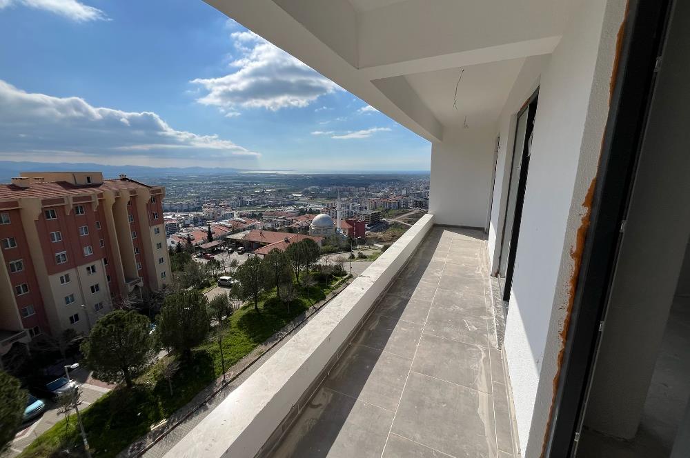 EDREMİTTE GENİŞ TERASLI 3+1 DUBLEKS DAİRE