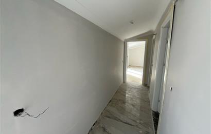 EDREMİTTE GENİŞ TERASLI 3+1 DUBLEKS DAİRE