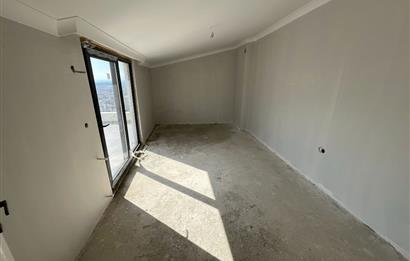 EDREMİTTE GENİŞ TERASLI 3+1 DUBLEKS DAİRE