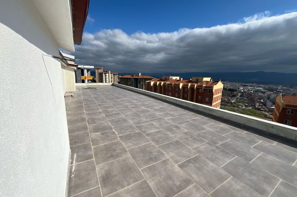 EDREMİTTE GENİŞ TERASLI 3+1 DUBLEKS DAİRE