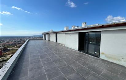 EDREMİTTE GENİŞ TERASLI 3+1 DUBLEKS DAİRE