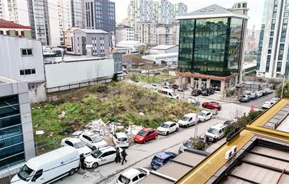 ŞERİFALİ'DE SATILIK KÖŞE PARSEL İMARLI 444M2 ARSA