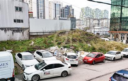 ŞERİFALİ'DE SATILIK KÖŞE PARSEL İMARLI 444M2 ARSA