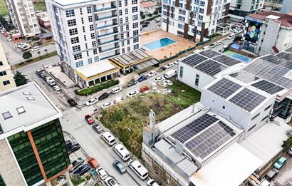 ŞERİFALİ'DE SATILIK KÖŞE PARSEL İMARLI 444M2 ARSA