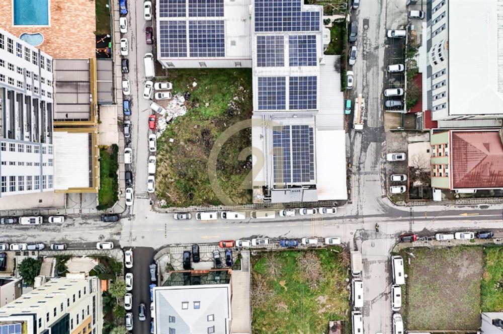 ŞERİFALİ'DE SATILIK KÖŞE PARSEL İMARLI 444M2 ARSA