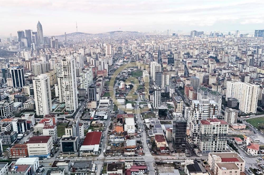 ŞERİFALİ'DE SATILIK KÖŞE PARSEL İMARLI 444M2 ARSA