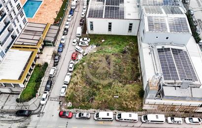 ŞERİFALİ'DE SATILIK KÖŞE PARSEL İMARLI 444M2 ARSA