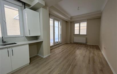 0 BİNADA MİNİBÜS YOLUNA YÜRÜME MESAFELİ K. OTOPARKLI 1+1