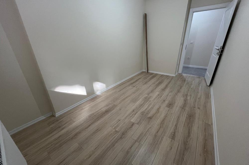 0 BİNADA MİNİBÜS YOLUNA YÜRÜME MESAFELİ K. OTOPARKLI 1+1