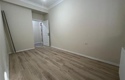 0 BİNADA MİNİBÜS YOLUNA YÜRÜME MESAFELİ K. OTOPARKLI 1+1