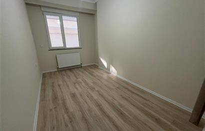 0 BİNADA MİNİBÜS YOLUNA YÜRÜME MESAFELİ K. OTOPARKLI 1+1