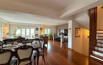 Doğa Evlerinde Geniş Bahçeli Kiralık Villa