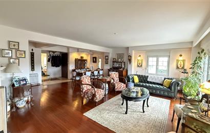 Doğa Evlerinde Geniş Bahçeli Kiralık Villa