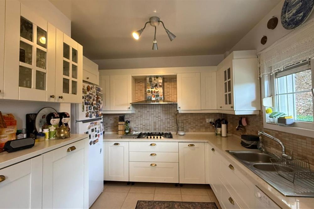 Doğa Evlerinde Geniş Bahçeli Kiralık Villa