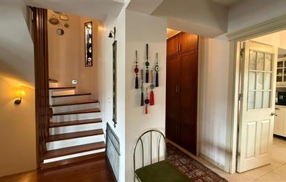 Doğa Evlerinde Geniş Bahçeli Kiralık Villa