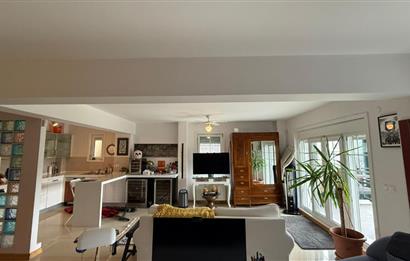 Doğa Evlerinde Geniş Bahçeli Kiralık Villa