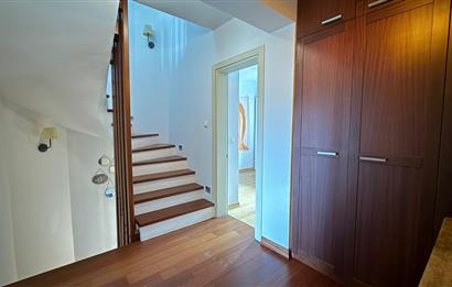 Doğa Evlerinde Geniş Bahçeli Kiralık Villa