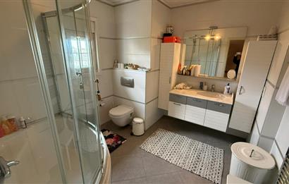 Doğa Evlerinde Geniş Bahçeli Kiralık Villa