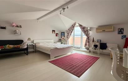 Doğa Evlerinde Geniş Bahçeli Kiralık Villa