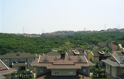 Doğa Evlerinde Geniş Bahçeli Kiralık Villa