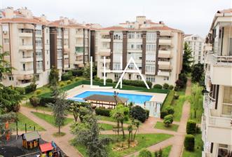 C21'DEN BENTLER SİTESİ'NDE GENİŞ ÇATI DUBLEKSİ KİRALIK DAİRE - 3 - 32575