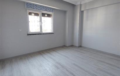Pendik Yenimahalle'de Balkonlu 2+1 Kiralık Daire 