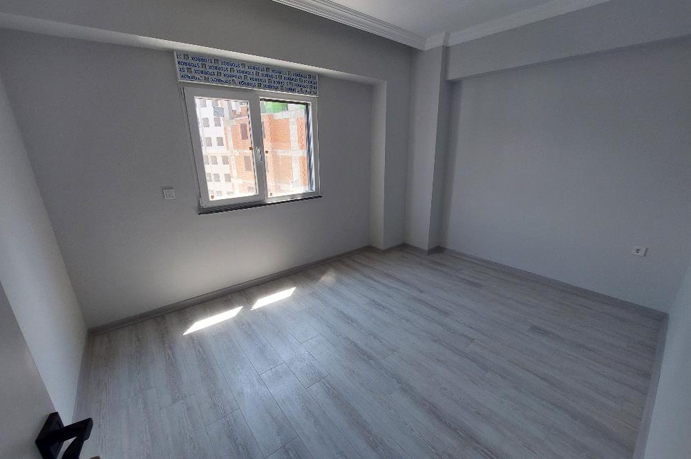 Pendik Yenimahalle'de Balkonlu 2+1 Kiralık Daire 