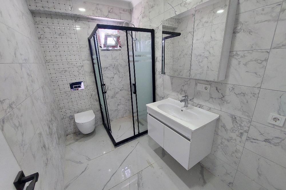 Pendik Yenimahalle'de Balkonlu 2+1 Kiralık Daire 