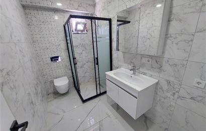 Pendik Yenimahalle'de Balkonlu 2+1 Kiralık Daire 