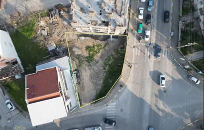 Balıkesir Karesi 2. Sakarya'da Cadde Üzeri SATILIK 3+1 Konut