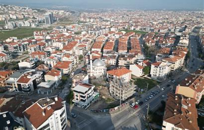 Balıkesir Karesi 2. Sakarya'da Cadde Üzeri SATILIK 3+1 Konut