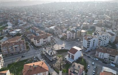 Balıkesir Karesi 2. Sakarya'da Cadde Üzeri SATILIK 3+1 Konut