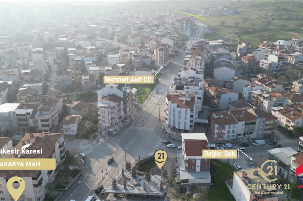 Balıkesir Karesi 2. Sakarya'da Cadde Üzeri SATILIK 3+1 Konut