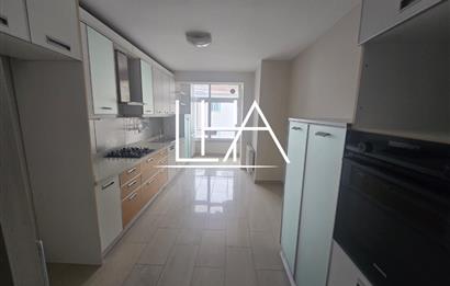 C21'DEN BENTLER SİTESİ'NDE GENİŞ ÇATI DUBLEKSİ KİRALIK DAİRE