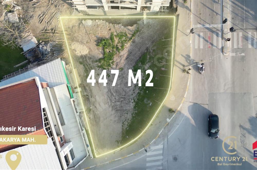 Balıkesir Karesi 2. Sakarya'da Cadde Üzeri SATILIK 3+1 Konut