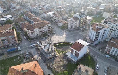 Balıkesir Karesi 2. Sakarya'da Cadde Üzeri SATILIK 3+1 Konut