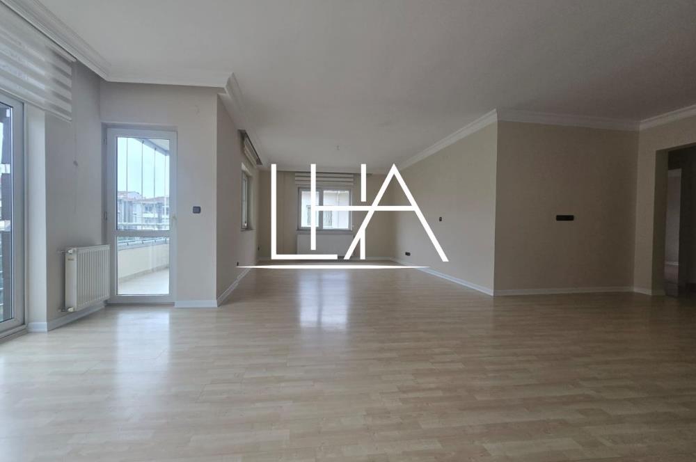 C21'DEN BENTLER SİTESİ'NDE GENİŞ ÇATI DUBLEKSİ KİRALIK DAİRE