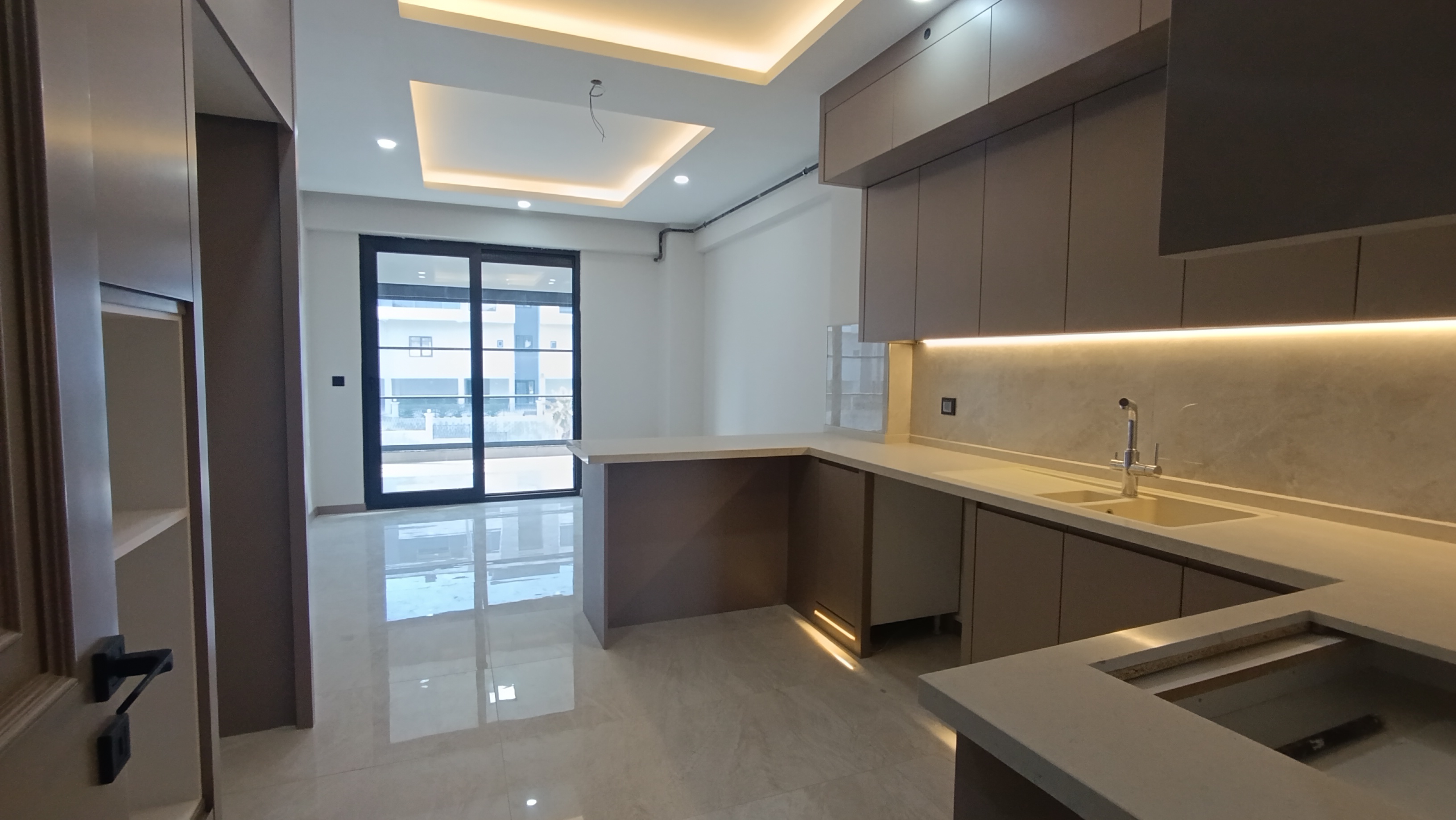 C21 LOFT'TAN SİTE İÇİNDE 3,5+1 SATILIK ULTRA LÜKS DAİRE