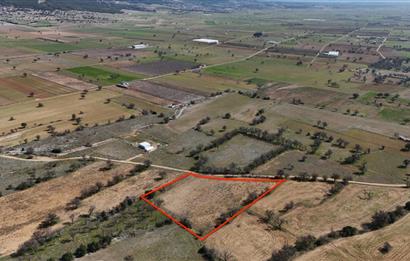 C21 LOFT'TAN SERİNHİSAR CUMHURİYET MAHALLESİ'NDE SATILIK TARLA